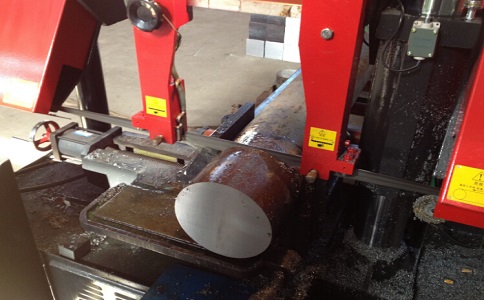 永兴卧式带锯床加工时出现明显振荡如何排查？